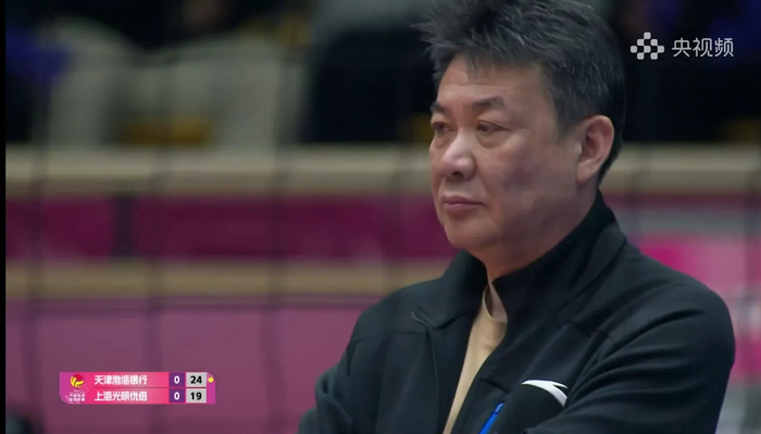 爱游戏体育官方-死用仲慧=等死！上海女排输天津原因曝光，蔡斌固执到听不进劝|季后赛|常规赛|替补|球迷|关键_新浪体育_新浪新闻