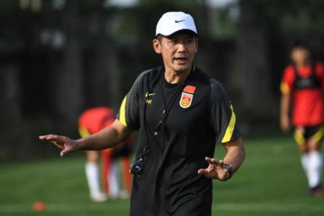 爱游戏体育官方-【专访杨晨】米卢法宝不能丢!中国学德国青训什么?